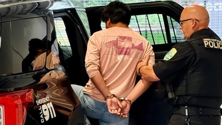 Hombre arrestado después de una investigación sobre material de agresión sexual infantil en Green Cove Springs