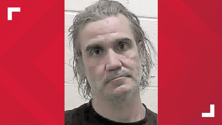 Hombre de Blackshear acusado de estupro, tráfico sexual infantil y explotación de una niña de 15 años