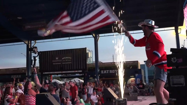 Los fanáticos del fútbol de Jacksonville se unen en la fiesta de la Copa Mundial para celebrar la creciente popularidad del deporte en EE. UU.