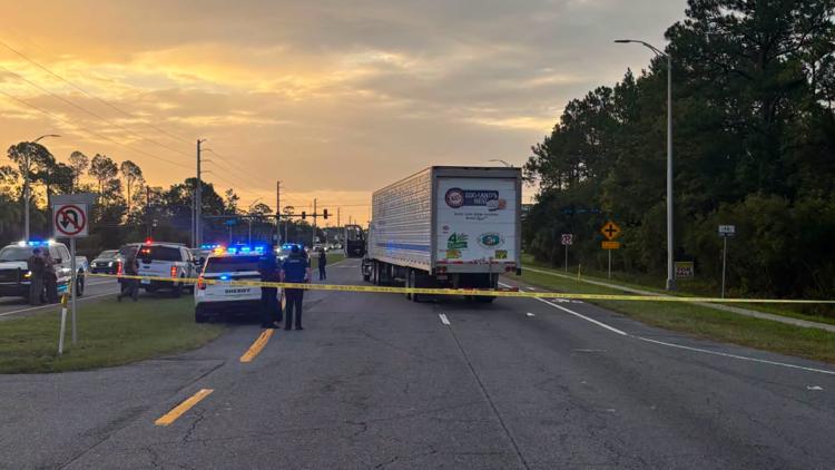 Peatón atropellado y asesinado por un camión en State Road 16 en St. Augustine