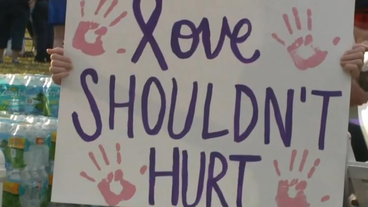 ‘Trágico’: Nuevas protecciones entran en vigor después de un caso mortal de violencia doméstica en Jacksonville