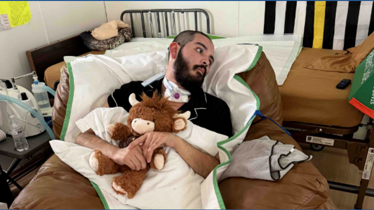 ‘Cada día es una gran diferencia’: el conductor de una grúa de San Antonio atropellado en el Loop 410 finalmente regresa a casa después de 137 días
