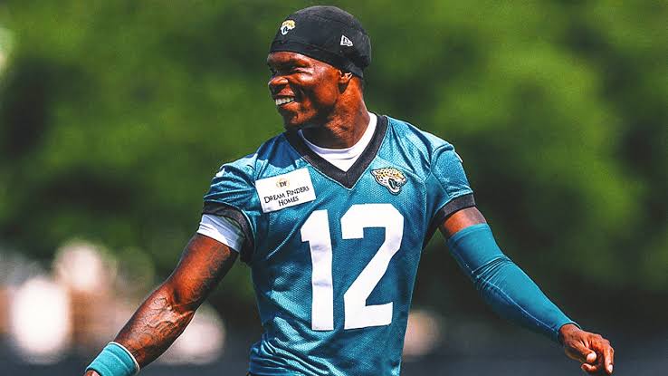TRAVIS HUNTER REGRESA AL CAMPO EN EL ENTRENAMIENTO DE LOS JAGUARS