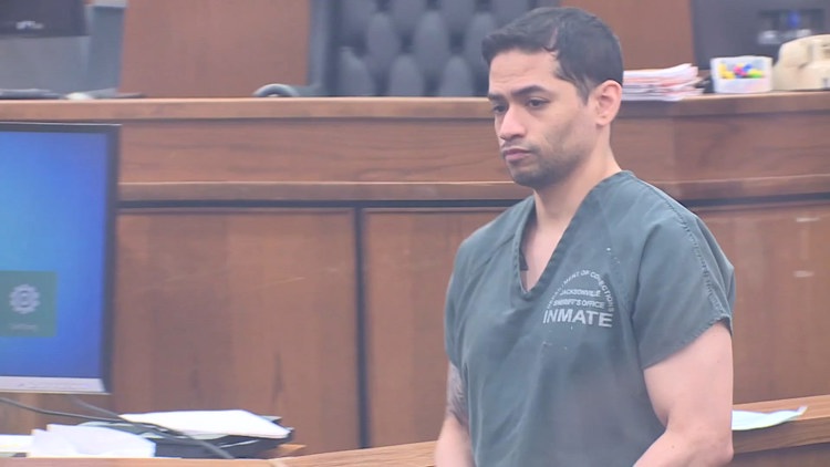 Warrants describe alleged sex crimes police say Mario Fernandez-Saldana did to children
