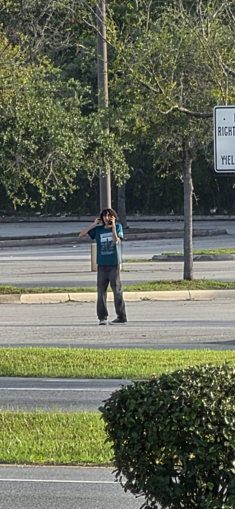 ÚLTIMA HORA EN JACKSONVILLE: JOVEN DE 16 AÑOS EN ESTADO CRÍTICO TRAS HORAS DE TENSIÓN EN PHILIPS HIGHWAY