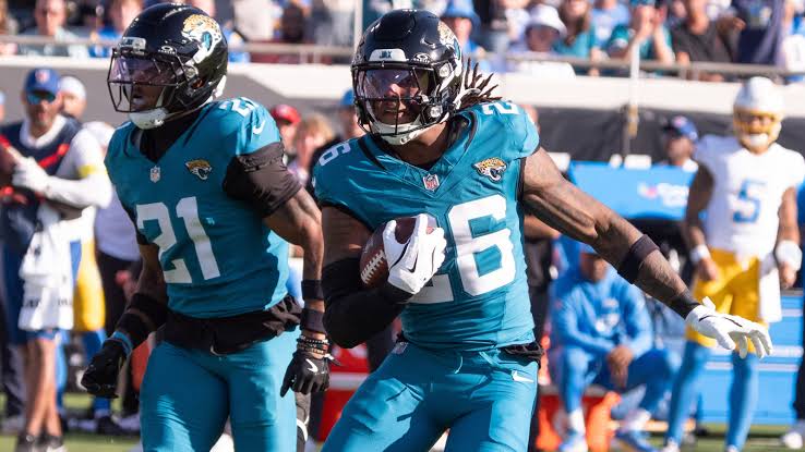 LOS JAGUARS ABREN AL PÚBLICO SU ENTRENAMIENTO DE ESTE LUNES