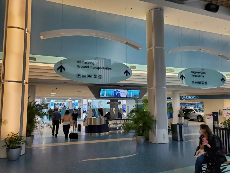TRES NUEVOS RESTAURANTES SE PREPARAN PARA INSTALARSE EN LA NUEVA TERMINAL B DEL AEROPUERTO DE JACKSONVILLE
