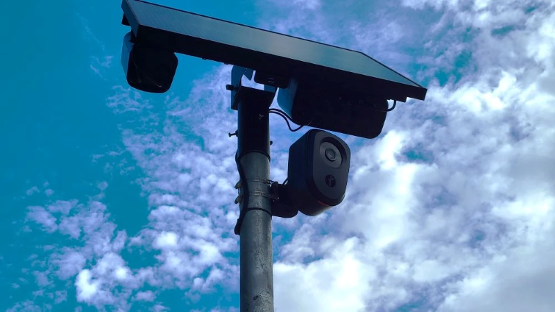 ¡CRECE LA POLÉMICA EN JAX! CÁMARAS DE VIGILANCIA EN LA MIRA POR PRIVACIDAD Y VANDALISMO ¡CRECE LA POLÉMICA EN JAX! CÁMARAS DE VIGILANCIA EN LA MIRA POR PRIVACIDAD Y VANDALISMO