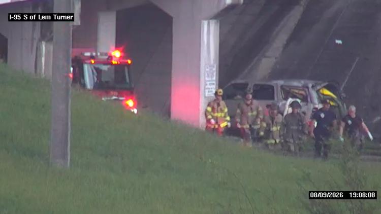 Accidente en Lem Turner Road y la I-95 provoca una muerte
