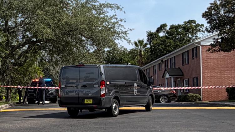 JSO responding to reported shooting near Townsend Apartments in Arlington