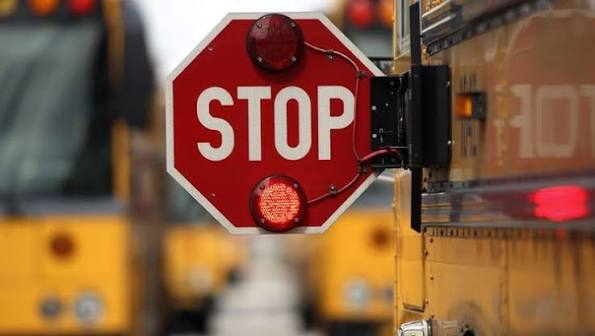 ¡FRENO TOTAL! RECUERDAN NORMAS DE TRÁFICO ANTE REGRESO DE AUTOBUSES ESCOLARES EN DUVAL