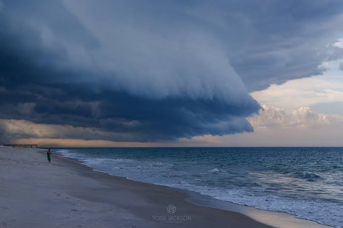 BRISA MARINA TRAERÁ NUBES Y TORMENTAS ESTA TARDE EN EL NORESTE DE FLORIDA BRISA MARINA TRAERÁ NUBES Y TORMENTAS ESTA TARDE EN EL NORESTE DE FLORIDA