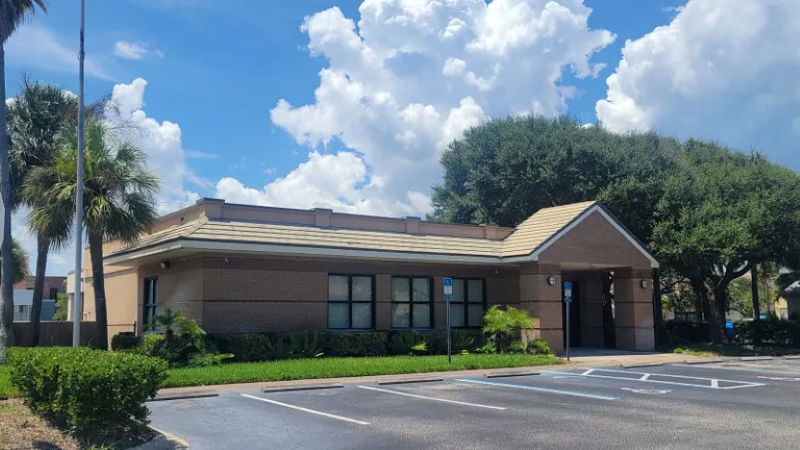 COMISIÓN RECHAZA CENTRO DE DATOS PARA LÍNEAS DE FIBRA ÓPTICA EN JACKSONVILLE BEACH