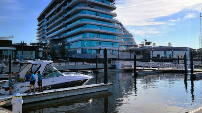 NUEVA MARINA MET PARK ABRE SUS PUERTAS A LOS NAVEGANTES EN EL CENTRO DE LA CIUDAD