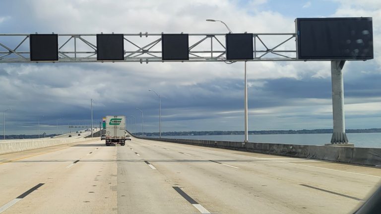 CONTINÚAN LOS CIERRES DE CARRILES EN EL BUCKMAN BRIDGE ESTE FIN DE SEMANA