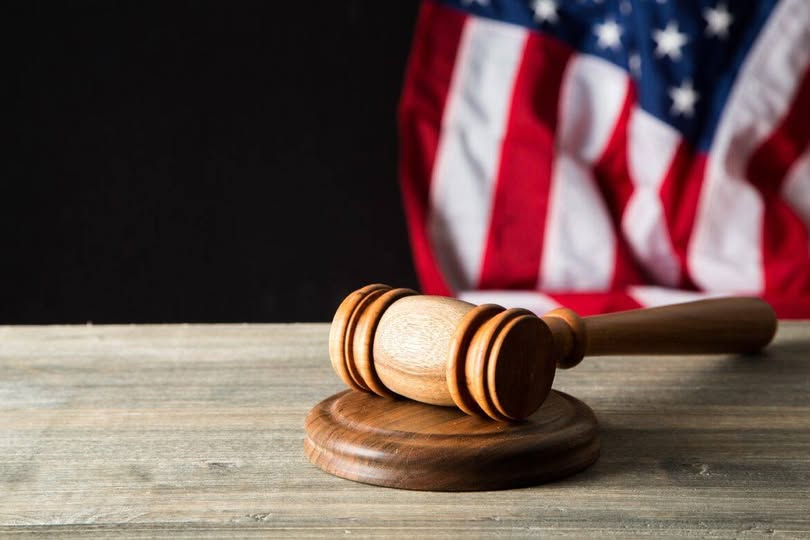 HOMBRE EN FLORIDA ENFRENTA DOS AÑOS DE PRISIÓN POR AMENAZAS CONTRA TRUMP Y FUNCIONARIOS FEDERALES