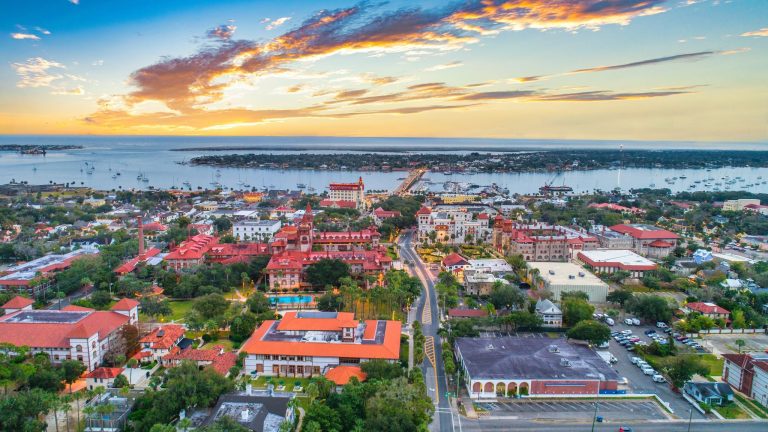 CRISIS DE VIVIENDA: SE DISPARAN LOS DESALOJOS EN EL CONDADO DE ST. JOHNS POR QUINTO AÑO CONSECUTIVO