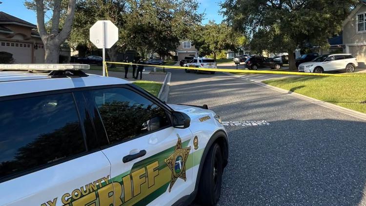 Man opens fire on father of girlfriend's children during custody exchange, deputies say