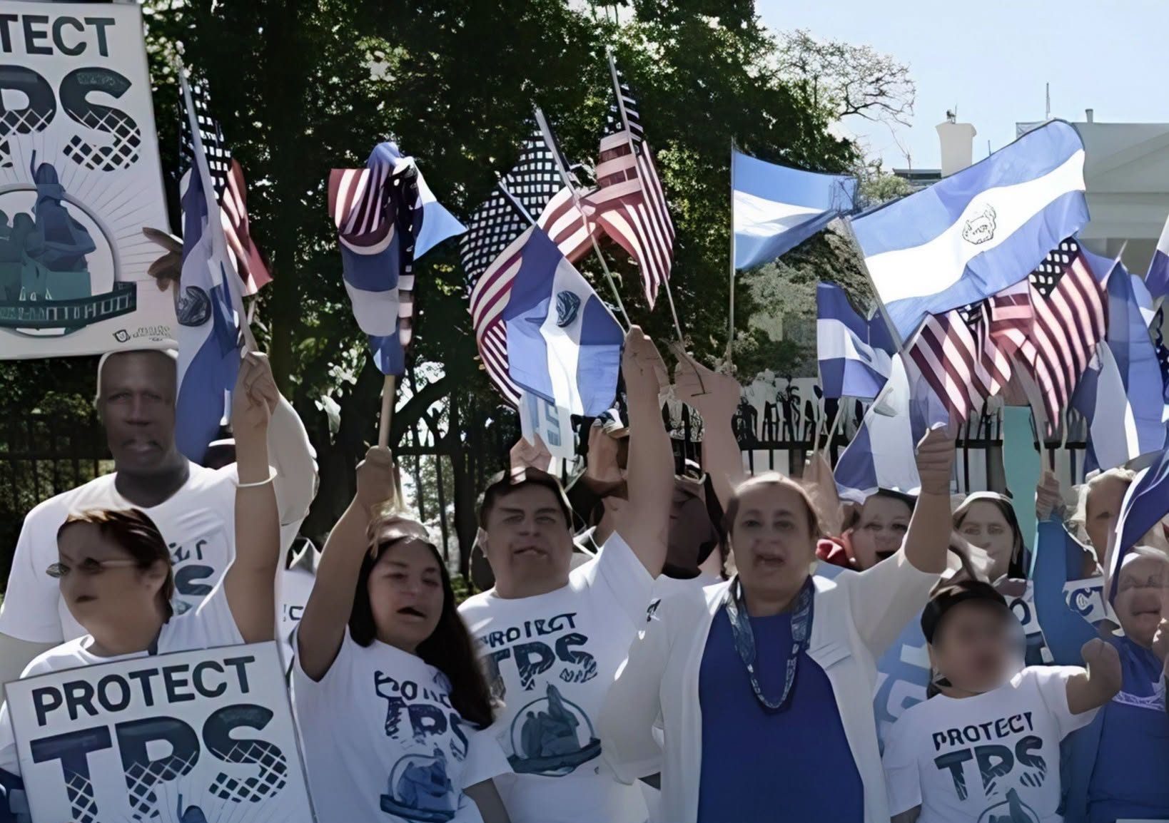 MÁS DE 170 MIL SALVADOREÑOS QUEDAN EN EL LIMBO MIGRATORIO TRAS EL FIN DEL TPS MÁS DE 170 MIL SALVADOREÑOS QUEDAN EN EL LIMBO MIGRATORIO TRAS EL FIN DEL TPS