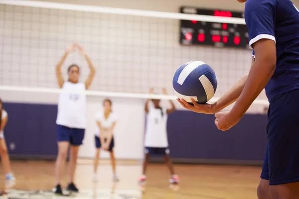 INVESTIGAN ACTOS DE RACISMO DURANTE PARTIDO DE VOLEIBOL ESCOLAR EN EL NORESTE DE FLORIDA