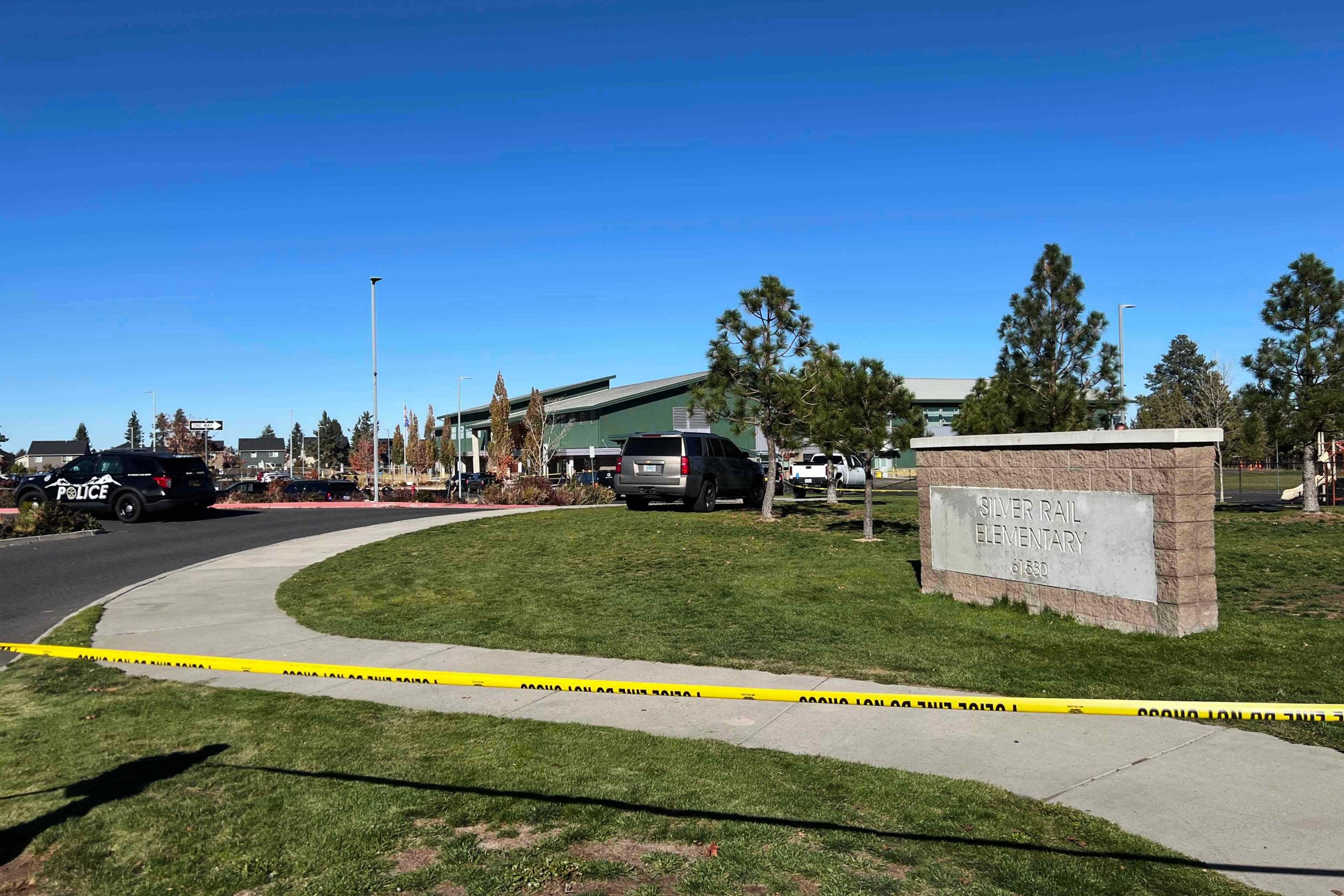 TRES NIÑOS Y UNA DOCENTE ASESINADOS EN TIROTEO DENTRO DE UNA ESCUELA PRIMARIA TRES NIÑOS Y UNA DOCENTE ASESINADOS EN TIROTEO DENTRO DE UNA ESCUELA PRIMARIA