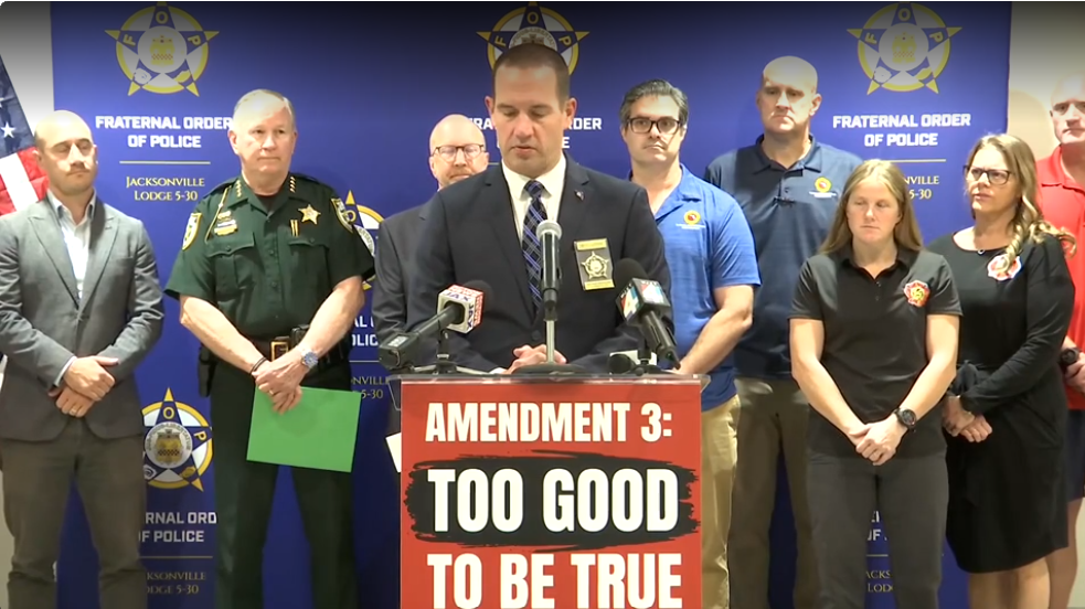 LÍDERES DE SEGURIDAD PÚBLICA EN JACKSONVILLE SE UNEN PARA PEDIR EL VOTO EN CONTRA DE LA ENMIENDA 3