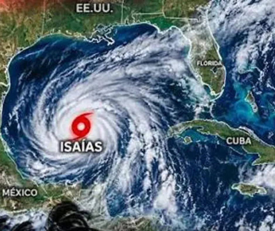 FLORIDA SE PREPARA PARA EL IMPACTO DE ISAÍAS COMO HURACÁN DE CATEGORÍA 3