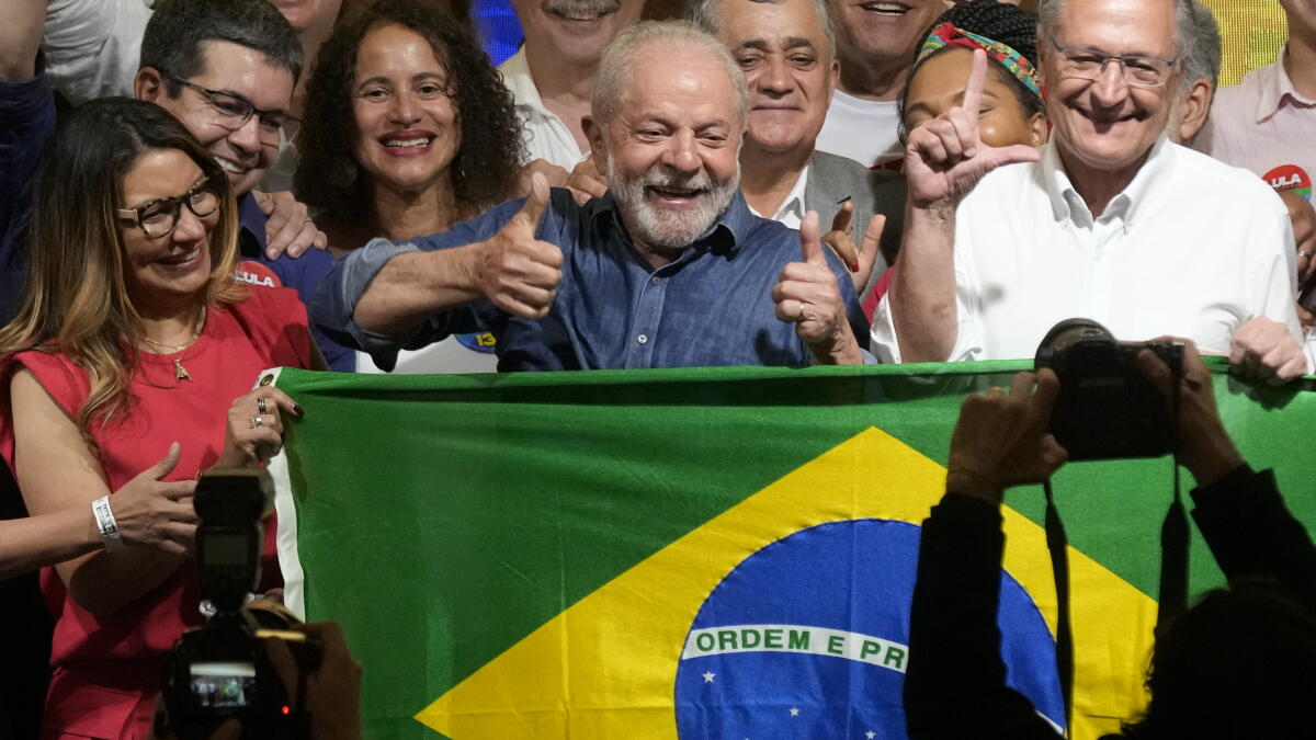 LULA DA SILVA ES REELEGIDO PRESIDENTE DE BRASIL PARA UN CUARTO MANDATO LULA DA SILVA ES REELEGIDO PRESIDENTE DE BRASIL PARA UN CUARTO MANDATO