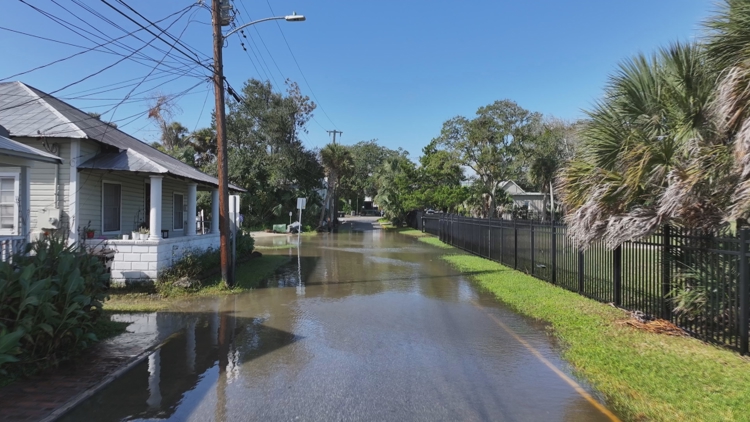 High tides and storm surge cause widespread flooding in St. Augustine High tides and storm surge cause widespread flooding in St. Augustine