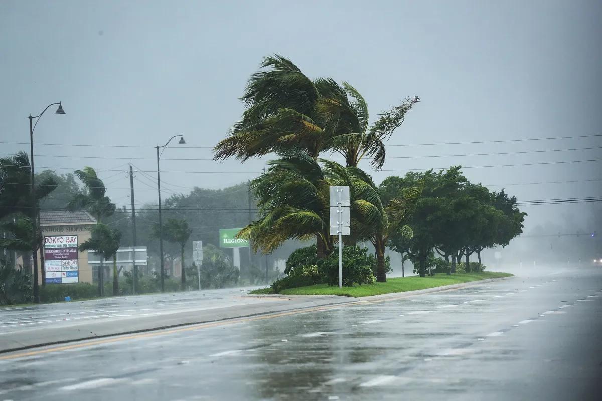 ALERTA EN EL NORESTE DE FLORIDA POR FUERTES VIENTOS E INUNDACIONES COSTERAS