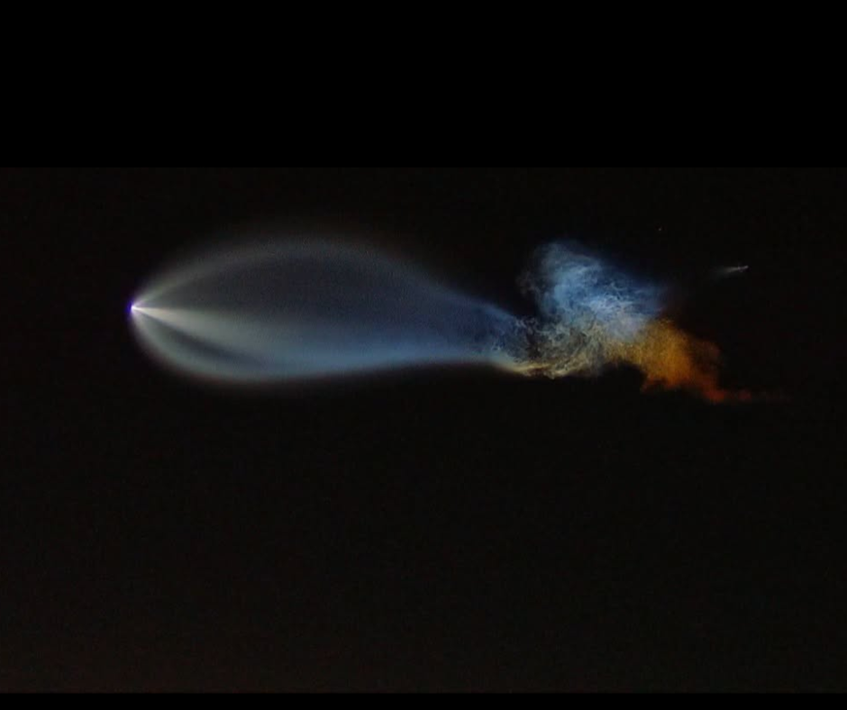 COHETE DE SPACEX ADORNA EL CIELO DE JACKSONVILLE CON UNA NUBE EN FORMA DE MEDUSA